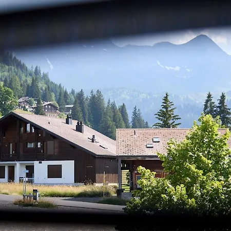 Panorama Kunterbunt Brienz 木屋 *